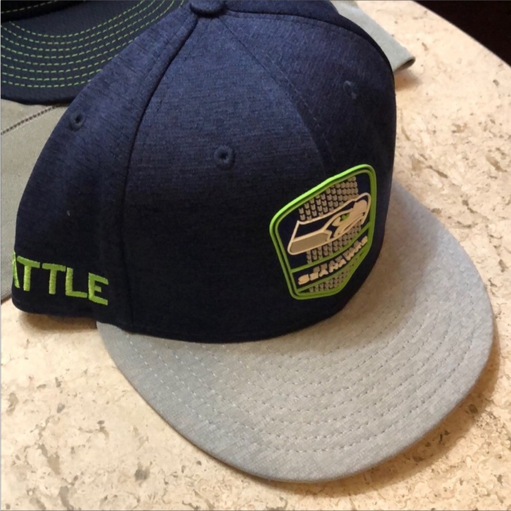 BRAND NEW Seattle Seahawks Snapback